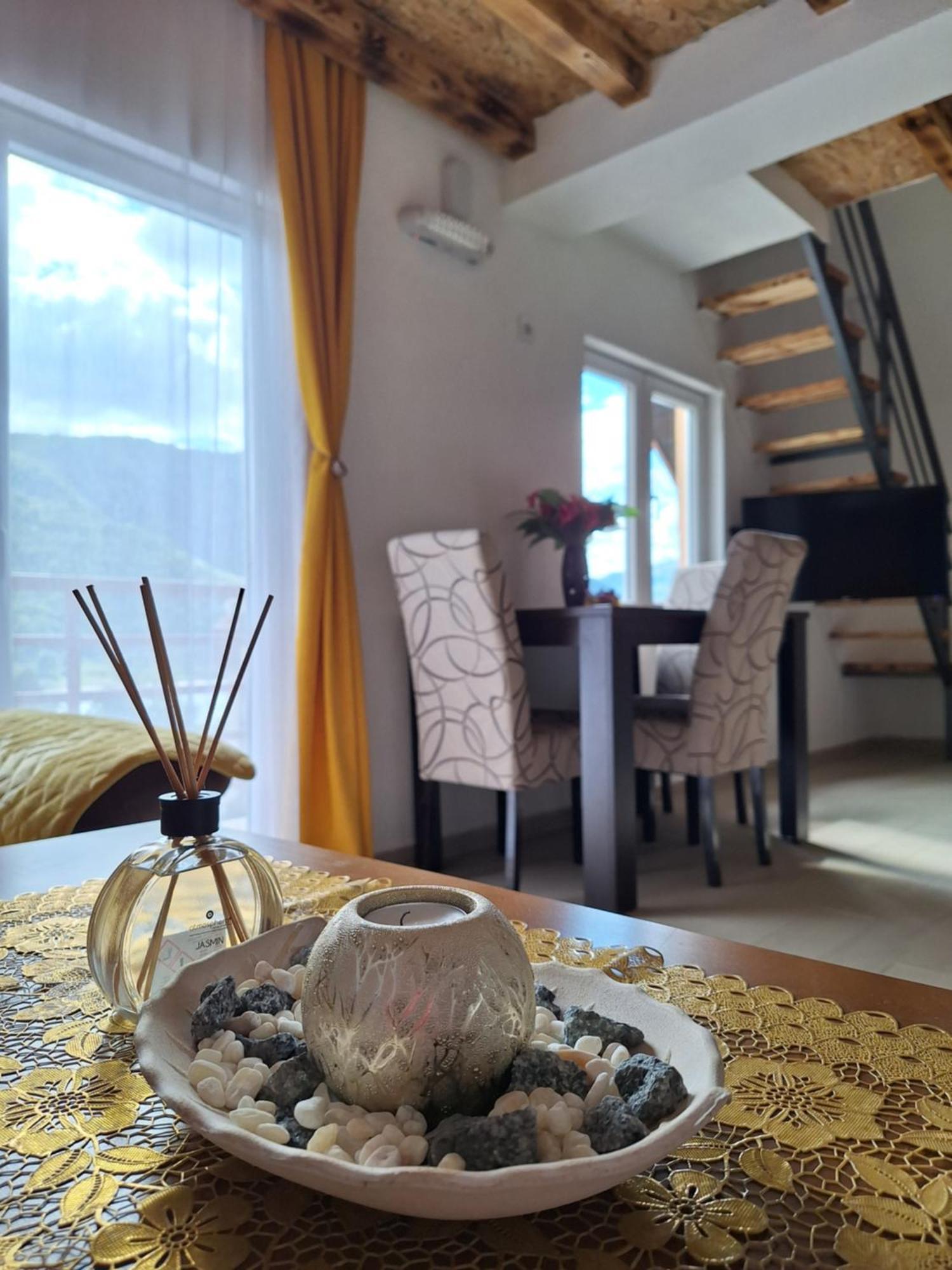 Apartmani Lena Plužine Ngoại thất bức ảnh