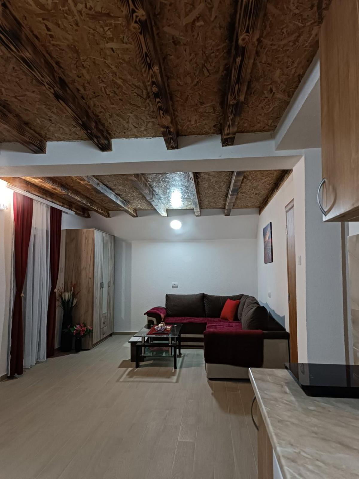 Apartmani Lena Plužine Ngoại thất bức ảnh