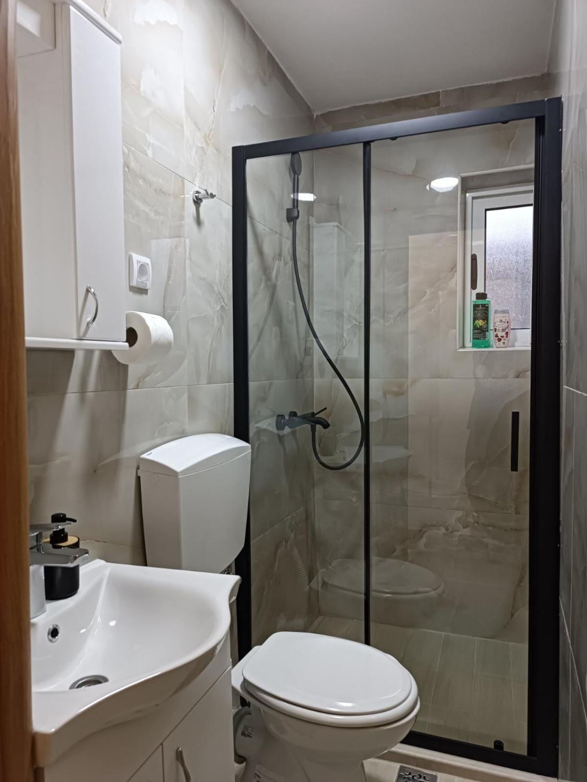 Apartmani Lena Plužine Ngoại thất bức ảnh