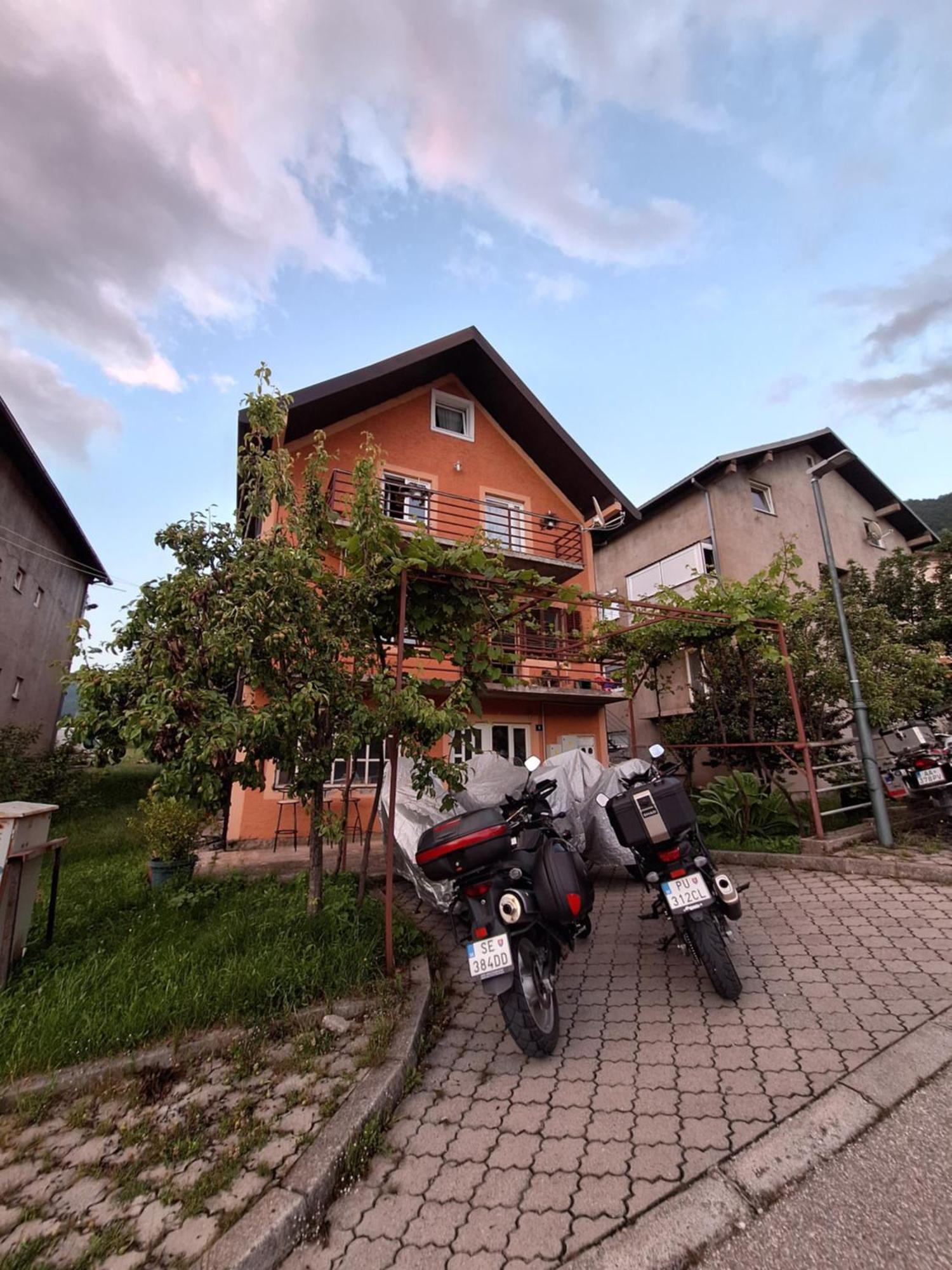 Apartmani Lena Plužine Phòng bức ảnh